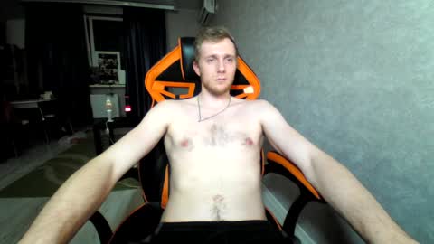 Snapshot of alexfox2018 chatting on January 30, 10:20 pm Alex online show from January 30, 10:20 pm