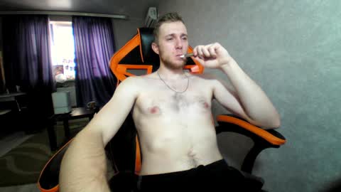 Snapshot of alexfox2018 chatting on December 24, 12:22 pm Alex online show from December 24, 12:22 pm