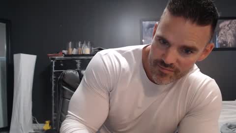 Alex online show from October 8, 3:27 pm