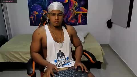Snapshot of alexj_black chatting on September 22, 2:05 pm ALEXJ BLACK online show from September 22, 2:05 pm
