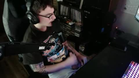 alexlong20 online show from November 18, 6:44 pm