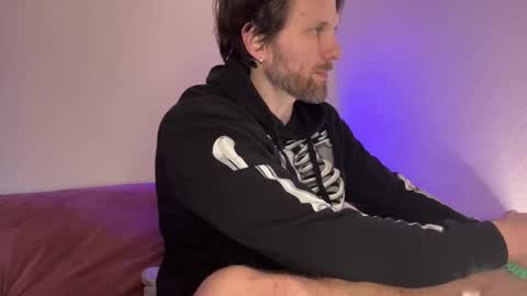 Alex Mann online show from November 30, 6:21 pm