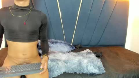 alexx_cum18 online show from March 18, 4:43 pm