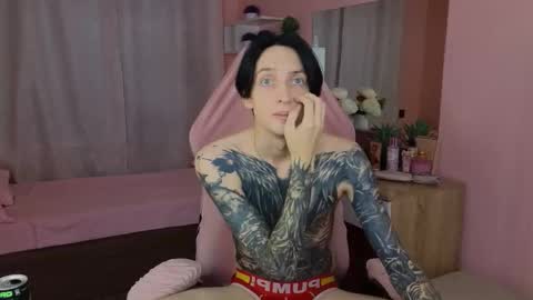 Alex online show from December 3, 12:55 pm