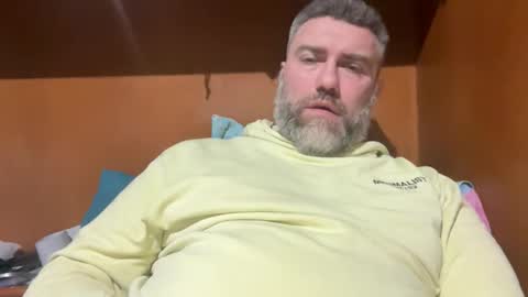 alfali online show from March 3, 9:10 pm