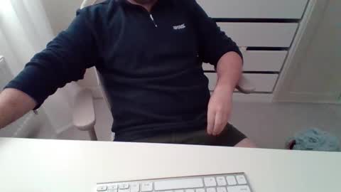 Snapshot of alfo267 chatting on October 29, 11:57 am WorkFromHomeFun online show from October 29, 11:57 am