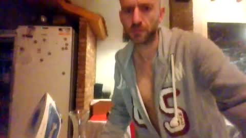 Edgarrrdd1021 online show from April 14, 4:34 am