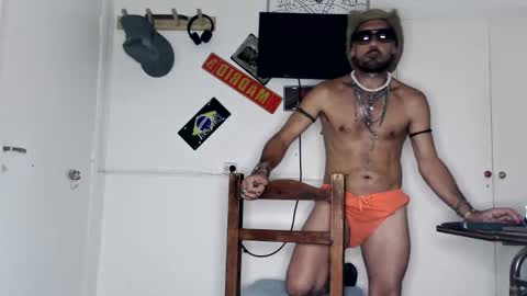 alfredopantuso online show from April 21, 6:36 pm