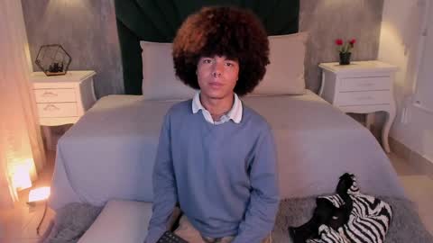  Alexis Etereo  online show from April 4, 7:44 pm