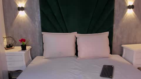  Alexis Etereo  online show from March 2, 7:32 pm