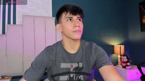 Allex online show from December 1, 6:33 pm