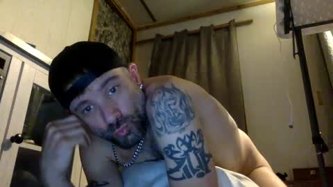 Snapshot of allitrunnin chatting on October 4, 11:04 am allitrunnin online show from October 4, 11:04 am
