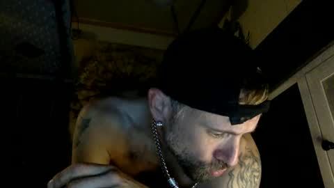 Snapshot of allitrunnin chatting on September 29, 6:12 am allitrunnin online show from September 29, 6:12 am