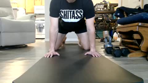 allnaked4 online show from December 13, 5:00 pm