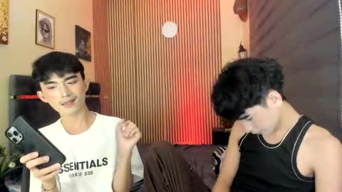 kim and josh online show from November 3, 10:41 am