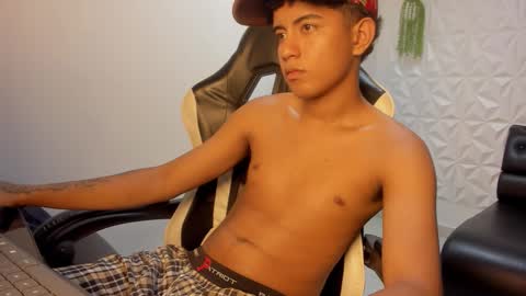 alluringangel01 online show from January 10, 2:06 am