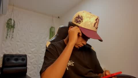 alluringangel01 online show from January 7, 1:54 am