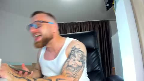 Alphaalexxx Lets reach Me 100 thumbs up online show from July 3, 5:39 pm