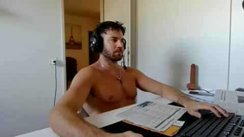 alphah_hunk online show from March 10, 2:01 pm