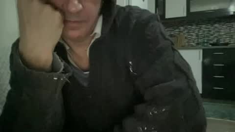 AlphAndre online show from December 14, 7:36 pm