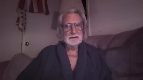 AlphaUniform online show from December 3, 12:22 pm