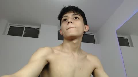 alyxen online show from March 31, 8:32 pm