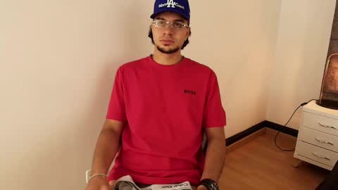 Snapshot of amadeo_wild chatting on March 8, 4:05 pm Amadeo Wild online show from March 8, 4:05 pm