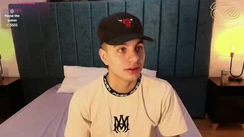 Snapshot of amadeo_wild chatting on December 31, 3:42 pm Amadeo Wild online show from December 31, 3:42 pm