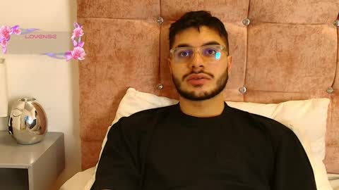 Amadeo Wild online show from February 18, 1:53 pm