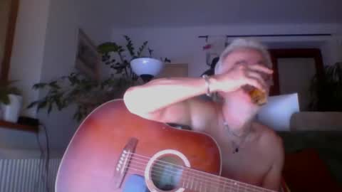 Snapshot of amberr11 chatting on October 16, 10:51 pm Amberr11 online show from October 16, 10:51 pm