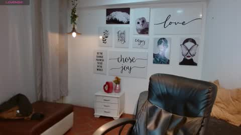 amethystshadow online show from November 25, 3:47 pm