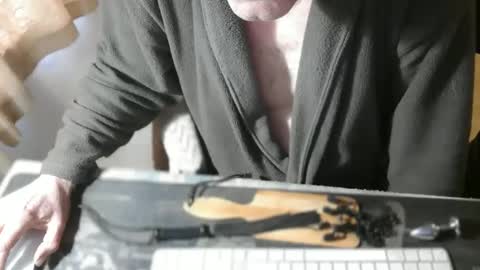 amslave4f online show from March 16, 10:52 am