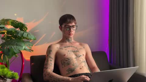 simon online show from June 3, 11:54 pm