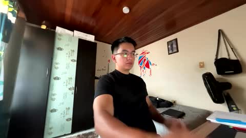 David online show from April 15, 7:03 pm