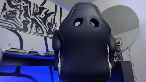 Andrs   -                   online show from February 27, 2:24 am