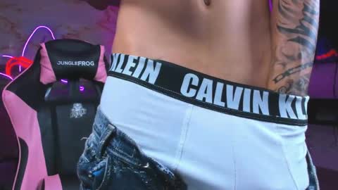 andrees_s online show from June 9, 11:56 am