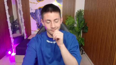 andres_tay online show from May 26, 2:40 am