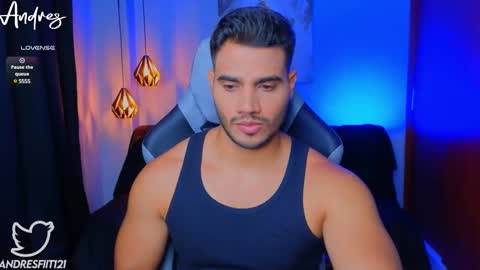 Snapshot of andresfiit chatting on March 1, 3:43 am Andres online show from March 1, 3:43 am