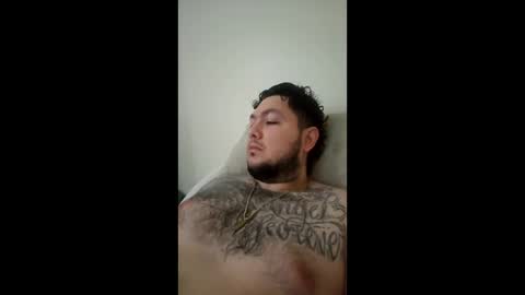 andrew_142600 online show from April 7, 12:16 pm