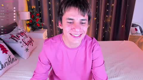 Snapshot of andrew_clar chatting on December 16, 1:32 pm Andrew online show from December 16, 1:32 pm