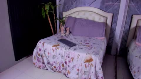 Snapshot of andrew_taylor0 chatting on October 18, 4:50 am Andrew Taylor0 online show from October 18, 4:50 am