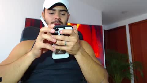 Snapshot of andrew_west_ chatting on December 14, 2:00 pm ANDREW WEST online show from December 14, 2:00 pm