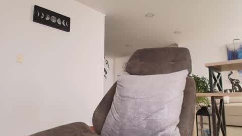 ANDREW WEST online show from March 3, 5:42 pm