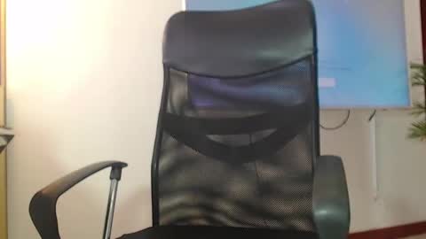 Snapshot of andrew_west_ chatting on January 7, 12:59 pm ANDREW WEST online show from January 7, 12:59 pm