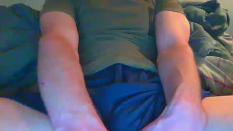 Snapshot of andrewholdsteady chatting on March 8, 5:58 am andrewholdsteady online show from March 8, 5:58 am