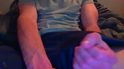 Snapshot of andrewholdsteady chatting on March 11, 3:59 am andrewholdsteady online show from March 11, 3:59 am
