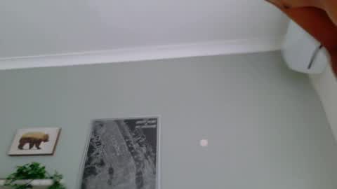 ANDREW KENNOXX online show from April 11, 7:39 pm