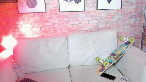 Andrew Qc online show from November 18, 8:29 am