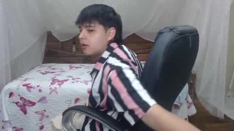 ANDREW online show from December 17, 12:33 pm