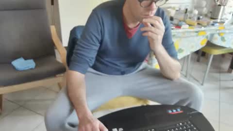 androx77 online show from November 12, 10:54 am